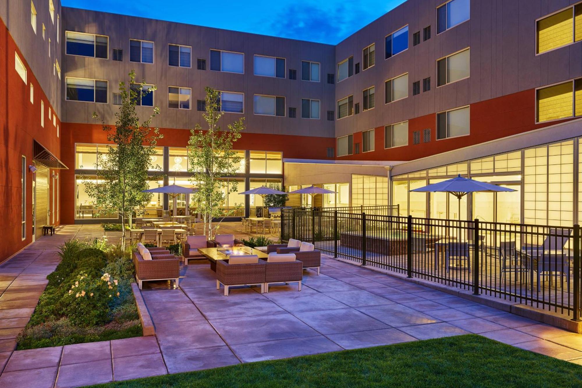 Element Basalt - Aspen Hotel Buitenkant foto